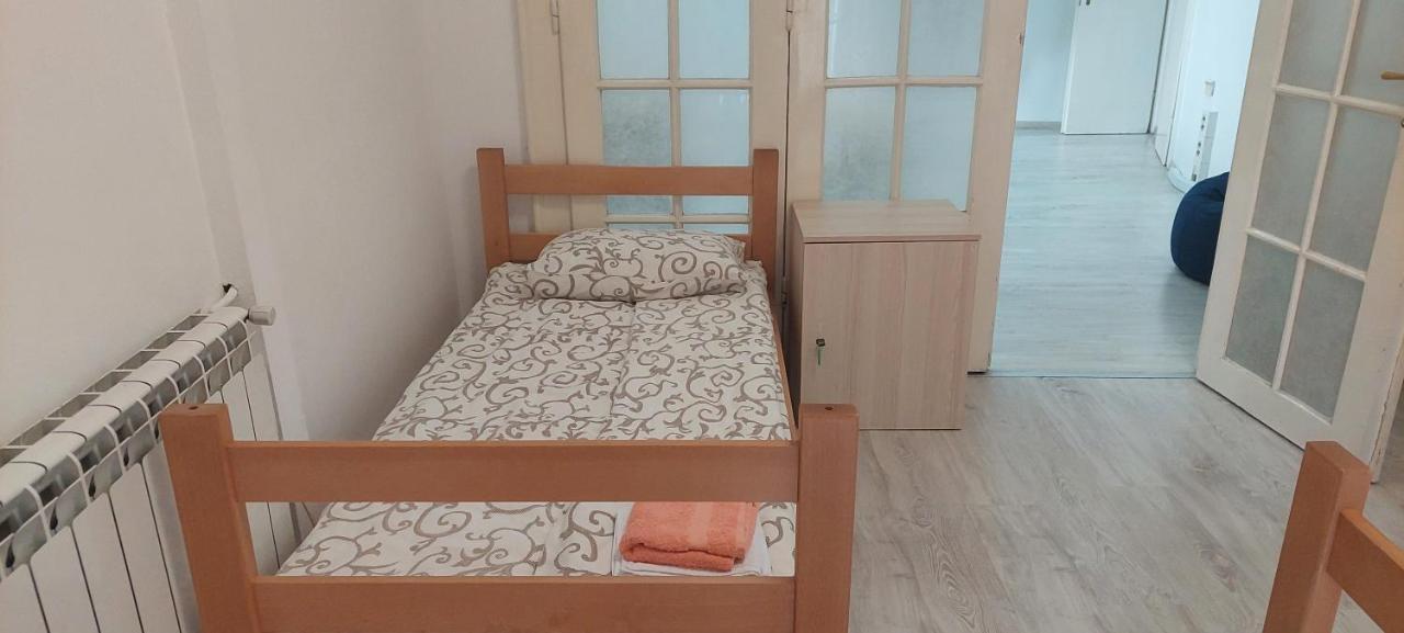 Belgrade Backpackers Home Luaran gambar